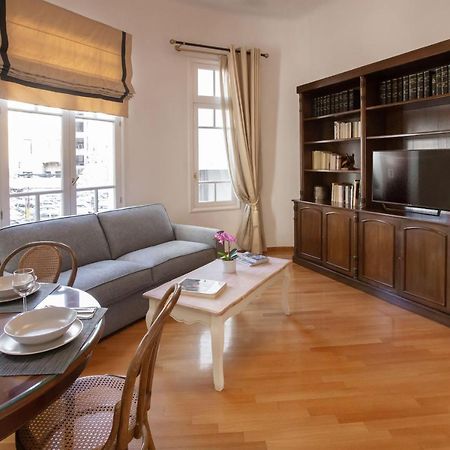Neoclassical Apartment Close To Syntagma-Plaka By Ghh Афины Экстерьер фото