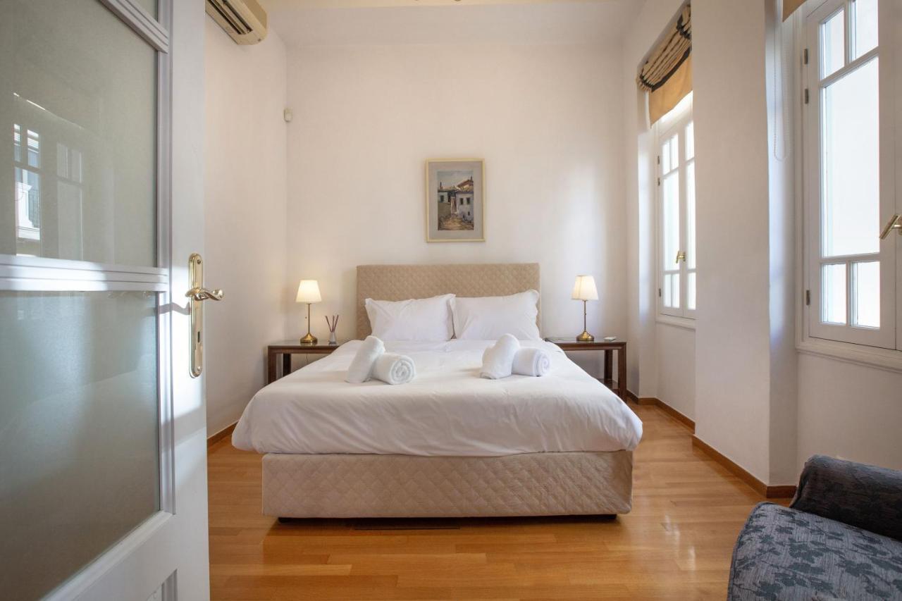 Neoclassical Apartment Close To Syntagma-Plaka By Ghh Афины Экстерьер фото