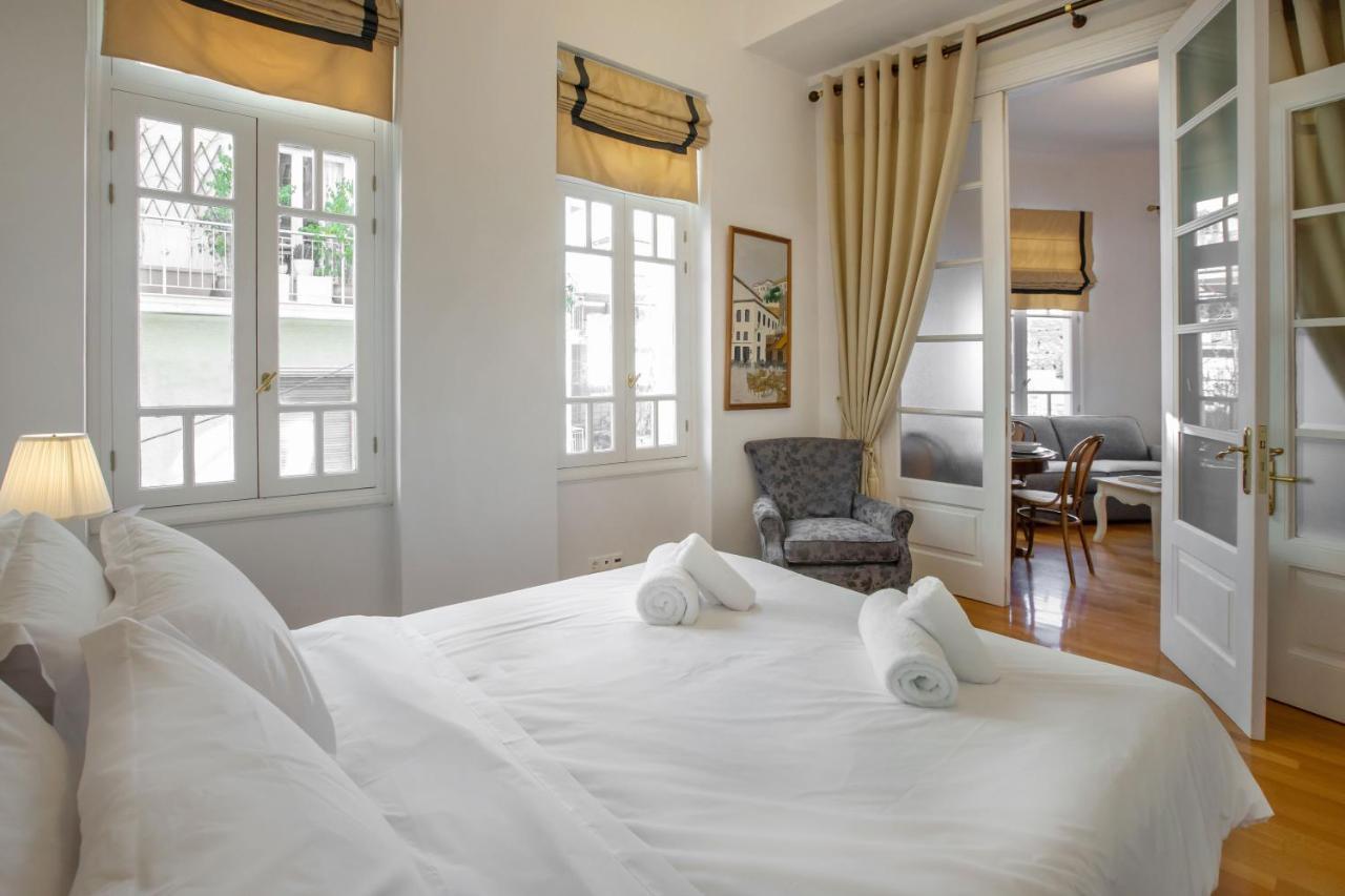 Neoclassical Apartment Close To Syntagma-Plaka By Ghh Афины Экстерьер фото